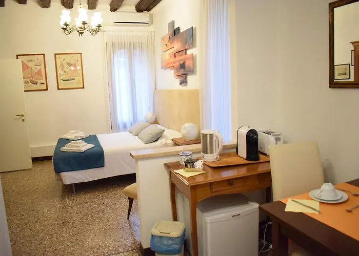 Affittacamere La Casa Del Mercante Veneziano 3*